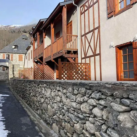 3 Pieces Avec Terrasse, 50m² Pour 8 Personnes - Fr-1-504-57 Vignec