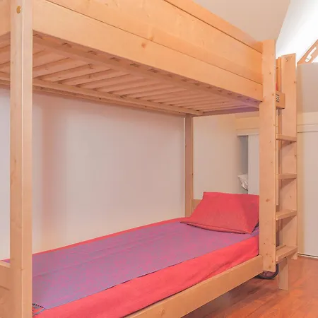 3 Pieces 8 Pers Avec Terrasse Et Piscine En Ete, Pres De Saint-lary-soulan - Fr-1-504-57 Apartment
